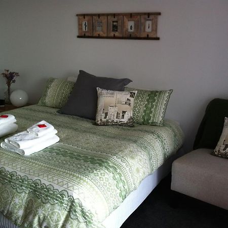 Corinella On The Esplanade Bed & Breakfast Exteriör bild