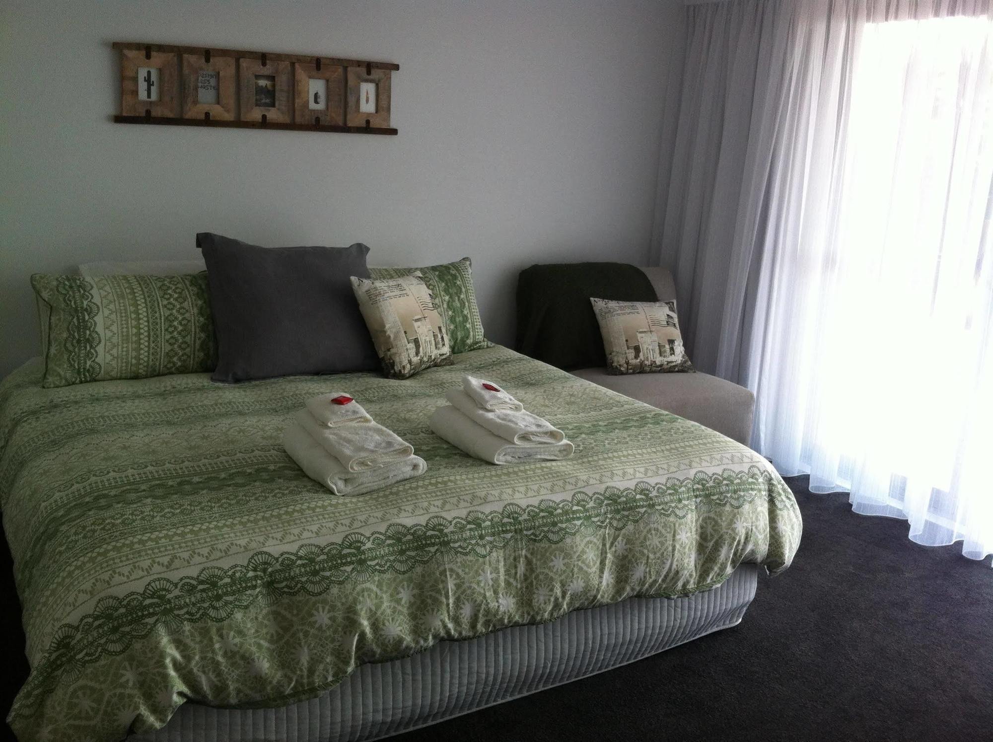 Corinella On The Esplanade Bed & Breakfast Exteriör bild